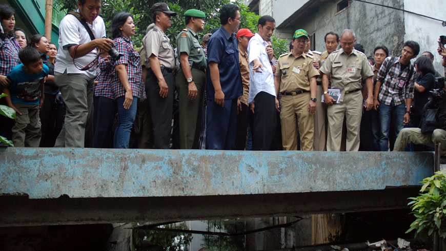 Jokowi menyambangi Kelurahan Pademangan Timur