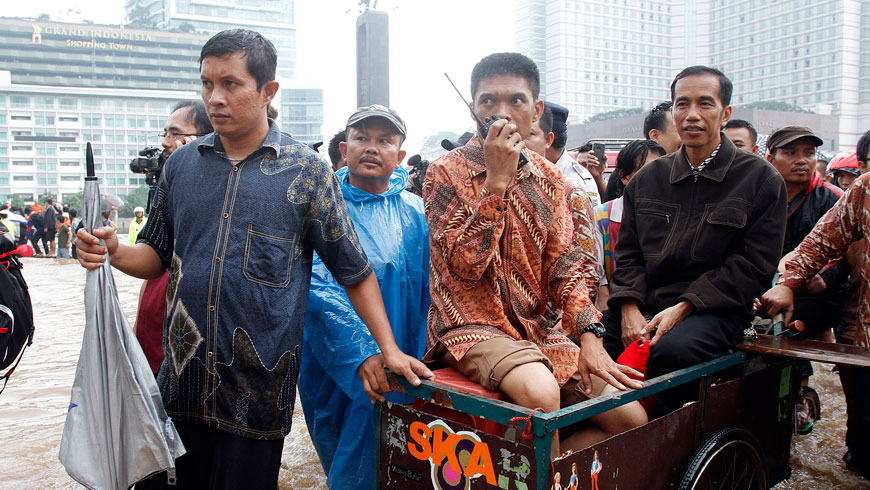 Jokowi meninjau banjir
